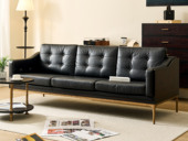 汉森庄园 英伦风 进口实木微雕工艺 设计感深浅光影变化 柔软舒适油蜡仿真皮 切斯菲尔德纽扣元素 弧线形窄边扶手 阿尔贝托雕塑金属高脚 三人位沙发