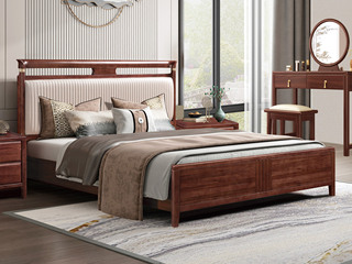  新中式 进口乌金木 纹理自然温润 细腻柔韧仿真皮 竖线条纹装饰 柔软高弹海绵 精致铜套点缀 1.8*2.0米 实木床（搭配松木床板条）