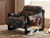 歌迪 极简风格 泽西岛椅 进口白蜡木 独特彩绣提花花布 人体工学科学角度设计 饱满圆润扶手 超大坐深舒适惬意 黑色 休闲椅