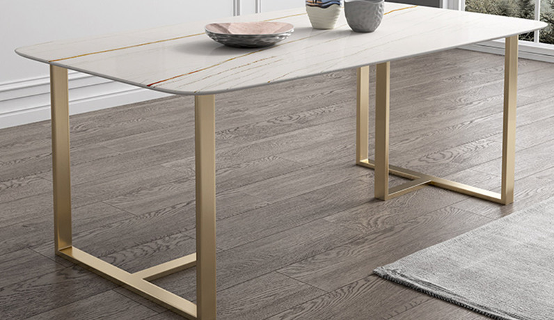 iLoven 意乐威 轻奢风格 防刮耐磨 哑光岩板台面 不锈钢镀金脚 长1.4米餐桌